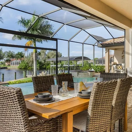 Stunning Waterfront Villa With Infinity Pool, Spa, Preserve Views Casa Del Sol - Roelens